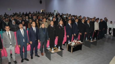 BAŞKAN SOMYÜREK 10 KASIM ATATÜRK'Ü ANMA PROGRAMINA KATILDI