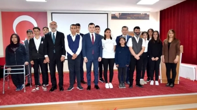 Çemişgezek'te 12 Mart İstiklal Marşı’nın Kabulü ve Mehmet Akif Ersoy'u Anma programı düzenlendi