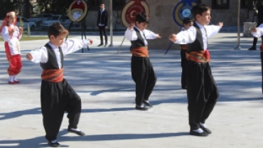 ÇEMİŞGEZEK'TE 29 EKİM CUMHURİYET BAYRAMI COŞKUSU